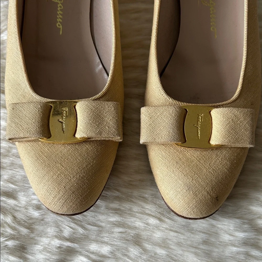 Salvatore Ferragamo Women's Beige Bow Loafers - Picture 6 of 6